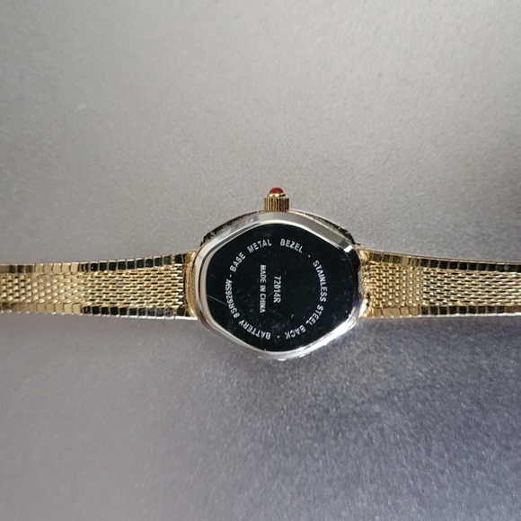 Jewelry - Picture 4 of 4